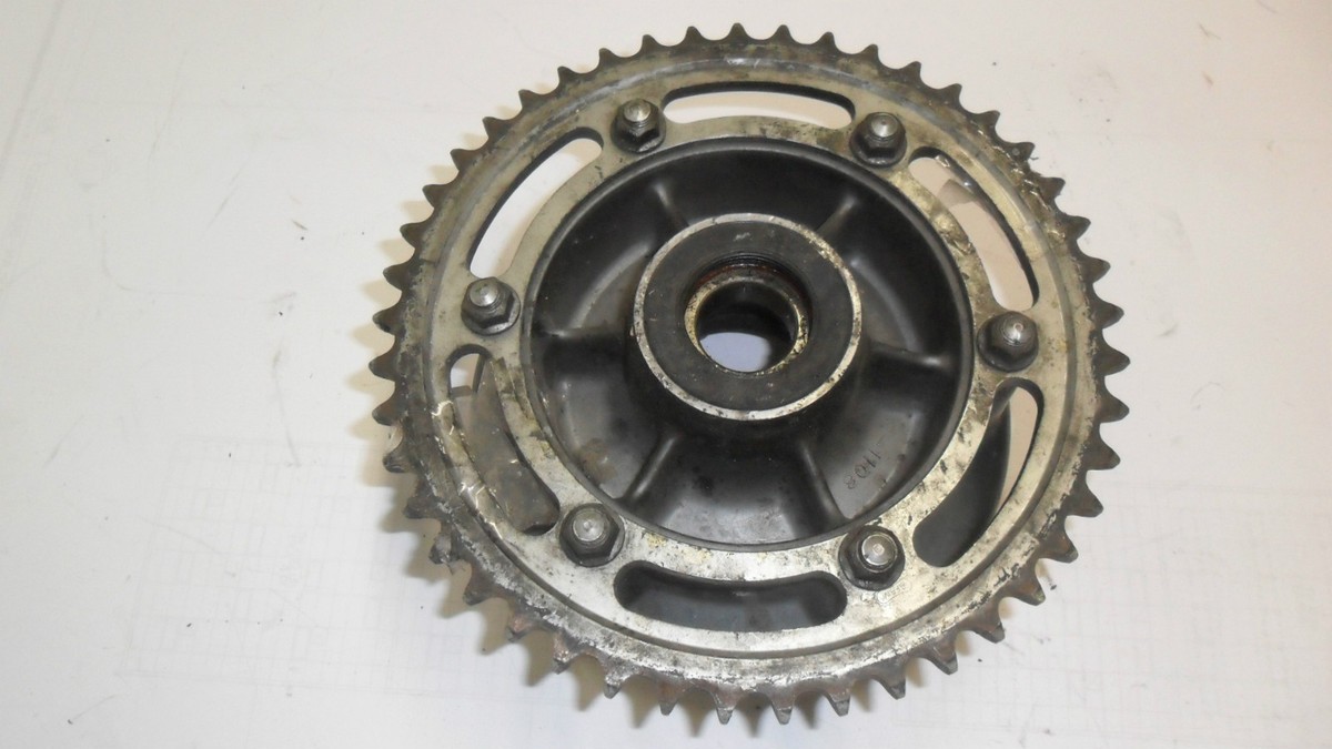 KAWASAKI ZZR 1100 CUSH DRIVE AND SPROCKET 45T 1989 91 93 95 97