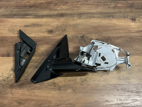 BMW M4 F82/F82 LCI F83/F83 LCI OEM Left Gloss Mirror Base with Folding RHD