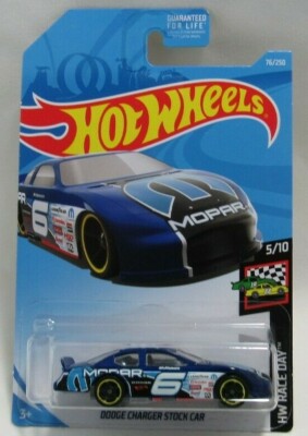 Hot Wheels HW Race Day 5/10 Blue Dodge Charger Stock Car 76/250 Mattel