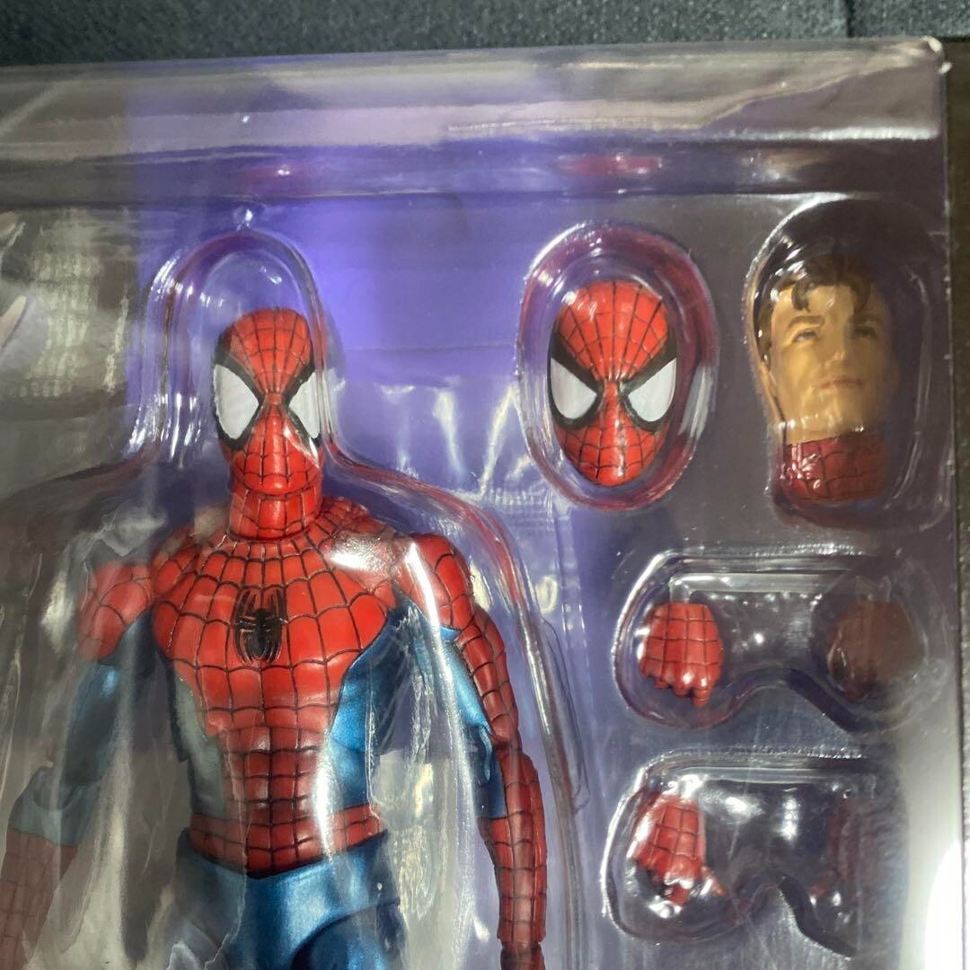 Medicom Toy MAFEX No.075 Spider-Man Comic version Peter Medicom Toy MAFEX No.075 Spider-Man Comic version Peter