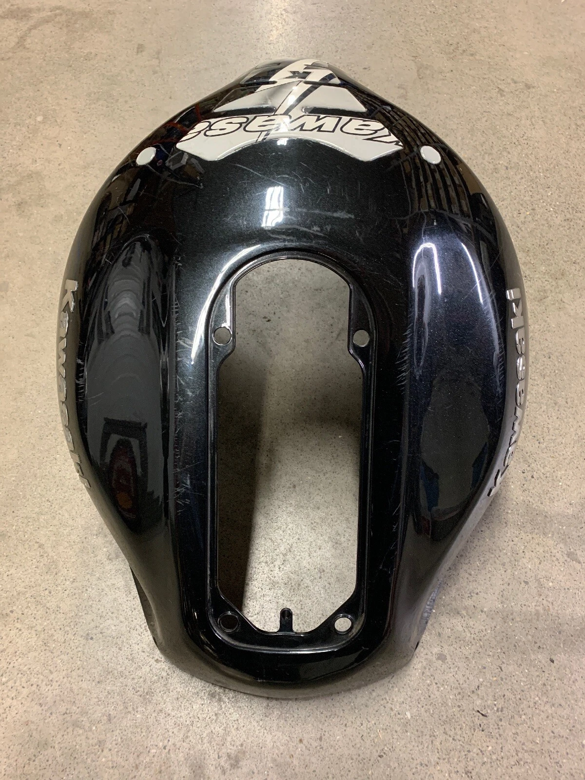 KAWASAKI NINJA ZX12R GAS FUEL TANK COVER FAIRING PLASTIC COWL