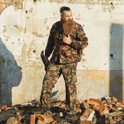 パンツ 80s Swiss army M-83 wide cargo pants Original Swiss army pants M83 combat Alpenflage Camo field
