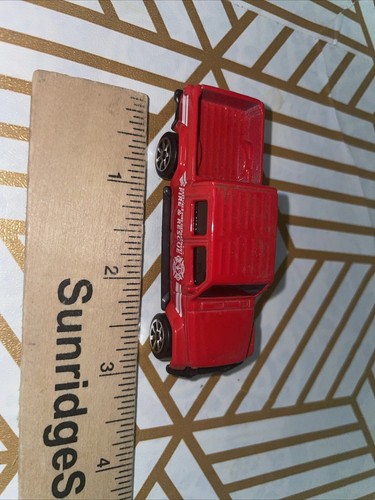 Jeep Gladiator Fire & Rescue Red Maisto 1/63 - Picture 6 of 6