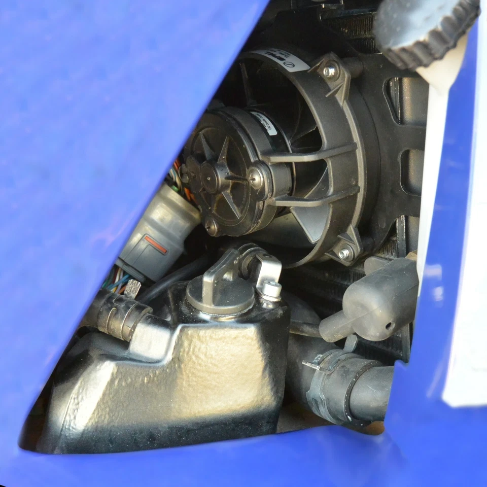 KTM 990 / 950 Adventure - Segundo ventilador / Kit ventilador adicional Foto 3 de 4