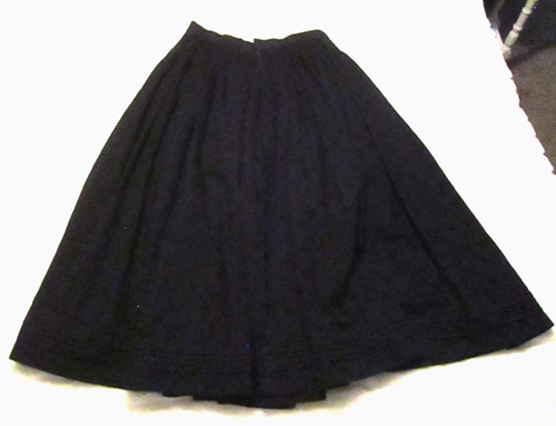 Vtg Ursula A Traditional Black Dirndl Costume Midi Pleated Skirt - Waist 28 in