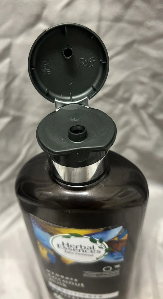 Herbal Essences Bio:Renew Hydrate Coconut Milk Conditioner 13.5 Oz. 400ml - Image 2 of 3