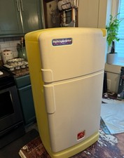 Vtg Step 2 Two Step2 Fridge Refrigerator Pretend Play Kitchen Child Size Yellow