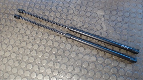 Heckklappendämpferpaar Ford Mondeo 2.0 Turnier Tdci DPF B5Y/B4Y/BWY 12 Monate