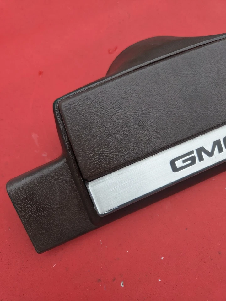 GMC S15 1982-1985 Jimmy rojo OEM volante bocina botón Foto 2 de 4