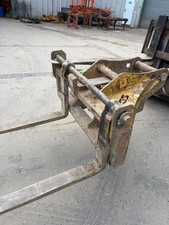 Excavator Floating Bar Style Pallet Forks - Suitable for 13T + 20T Machines