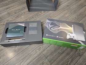 Xbox one x taco bell edition, CIB, new in box, complete set, READ DESCRIPTION