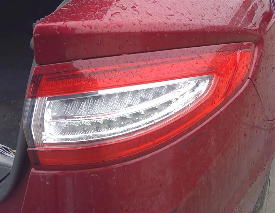 13 14 2015 16 Ford Fusion pasajero luz trasera derecha lámpara LED | montado en cuarto Foto 2 de 4