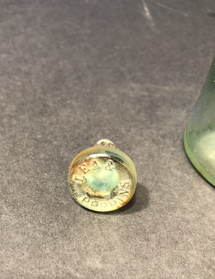 Tapón de vidrio para botella verde Lea Perrins vintage y corcho 906 K circa años 1880-1920 Foto 4 de 4