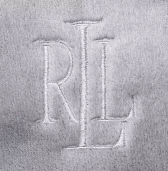 Manta Ralph Lauren Clásica Micromink King Plata 108"x90" Lux-Suave Gris Claro Foto 4 de 4