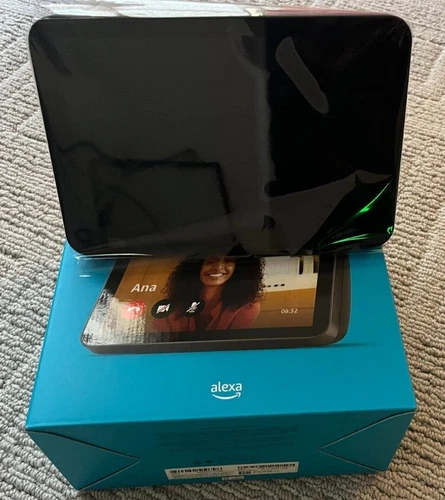 Echo Show 8 (2nd Gen, 2021 release) | HD smart display with Alexa and 13 MP came