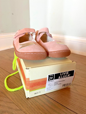 Livie & Luca Girls Shoe Size 2 Pink with Gold Shimmer Brand New Never Worn