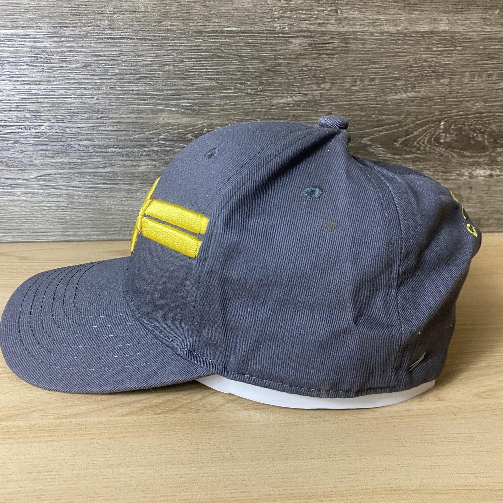 Captain Marvel Hat Cap Snap Back Gray Yellow Embr… - image 3