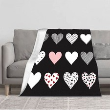 Stylish Flannel Blanket - Soft Cozy with Heart Patterns Perfect for Sofa Travel