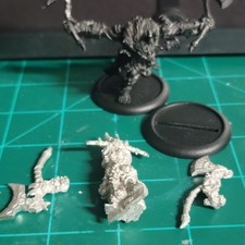 HORDES: CIRCLE ORBOROS: Kromac the Ravenous Circle Orboros Warlock (PIP 72020)