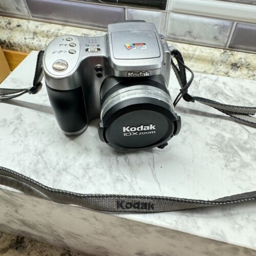 Kodak EasyShare Z740 5.0MP 10x Zoom silber Digitalkamera - GETESTET FUNKTIONIERT