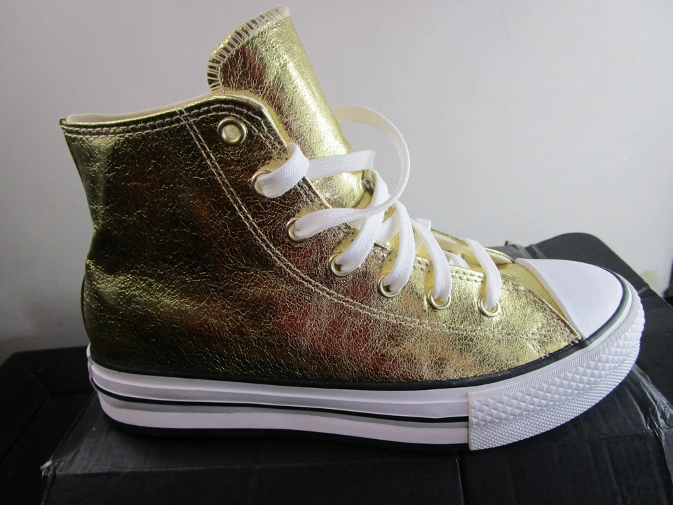 Converse Boys Size 4.5 Gold White  slip on Hi top Shoe 670546C - Image 2 of 4