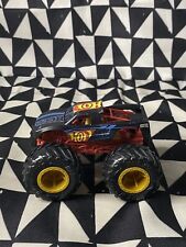 Hot Wheels Monster Trucks Scorpion Raceway Boosted Set with Monster Truck  and Hot Wheels car and Giant Scorpion Nemesis – StockCalifornia