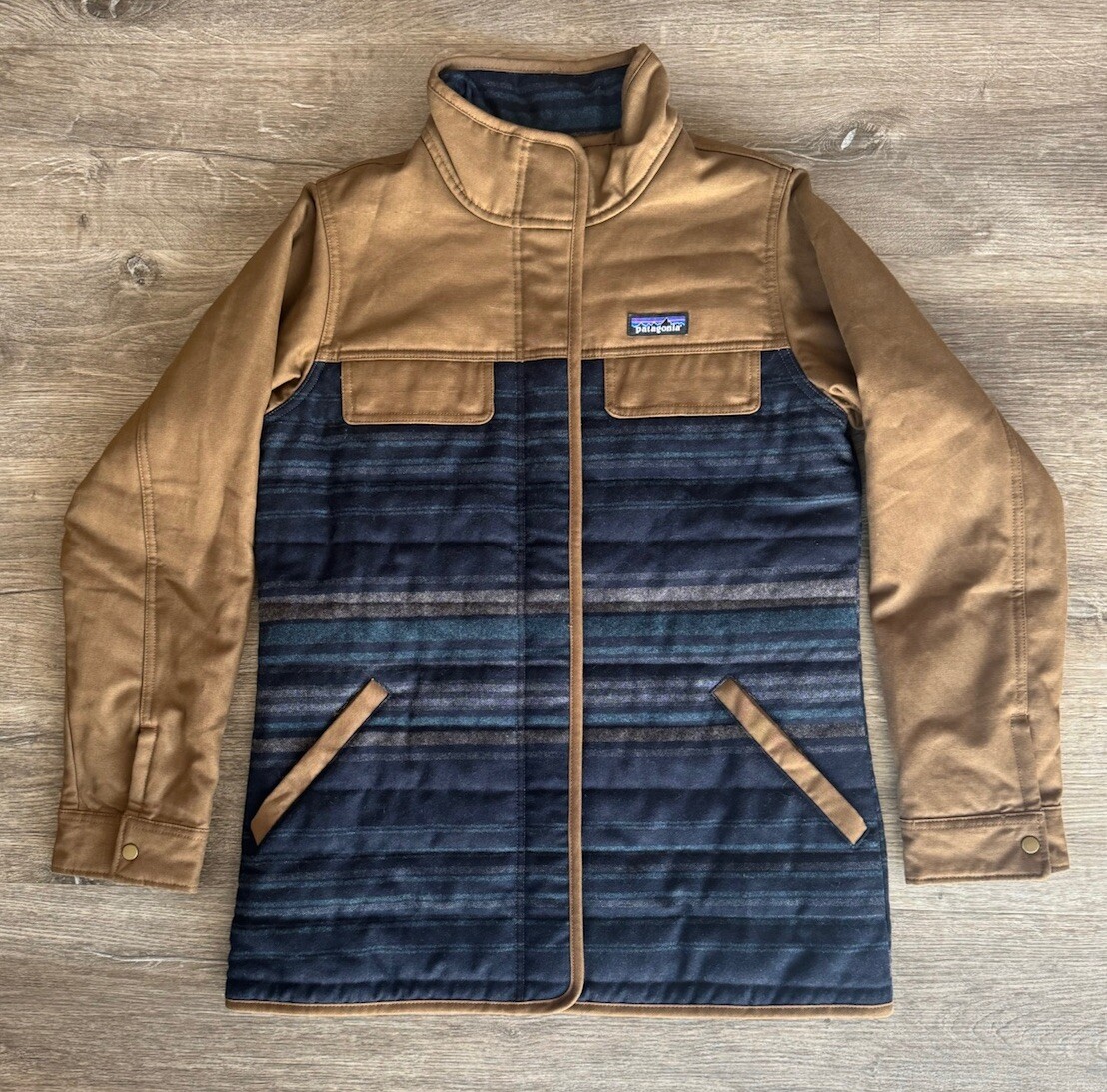 Patagonia Blue and Brown Striped Out Yonder Jacket Excellent Condition Size  Sm