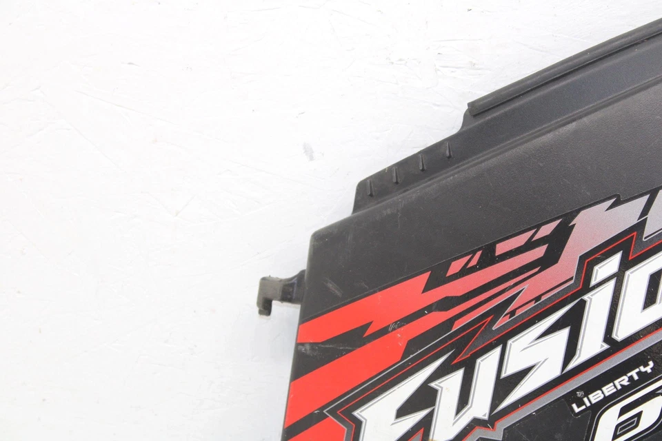 Panel lateral izquierdo Polaris Fusion 600 Ho OEM 06 2632875-070 SP184 Foto 2 de 4