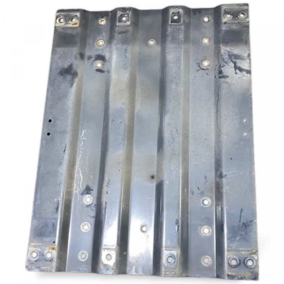 DAF XF106 TP2080823 Fifth Wheel Mounting Plate 1977829 55R012438 - Image 1 of 4
