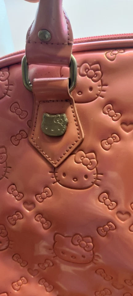 Bolso de mano Hello Kitty con cúpula de charol rosa en relieve Sanrio Japón Foto 2 de 4