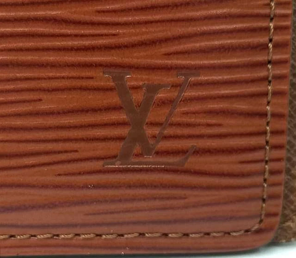 Louis Vuitton Authentic 14.5 cm Notebook Cover Brown Epi Agenda PM Made in Spain - Image 4 of 4