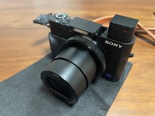 SONY Cyber shot DSC RX100M3 Used in good condition with extras