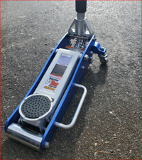 Floor Jack 1.5 Ton Compact Aluminum Racing Floor Jack With Rapid Pump