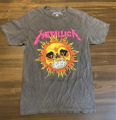 Metallica T Shirt Dark Grey Sun Skull 