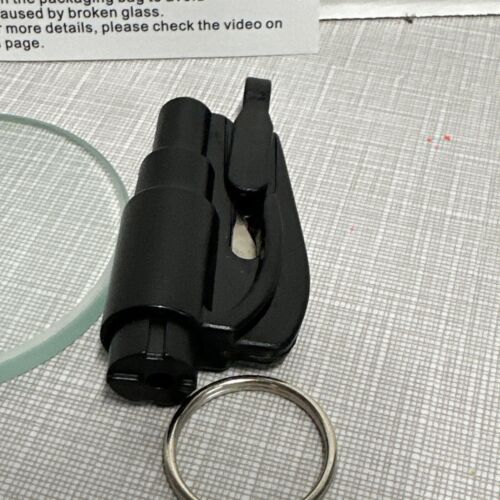 resqme The Original Keychain Car Escape Tool, Seatbelt Cutter, & Window Breaker - Foto 2 di 3