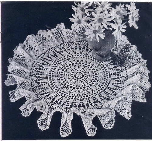 Vintage 1950 Floral Crochet Pattern Doilies, all 9 patterns in one 16 - Picture 6 of 11