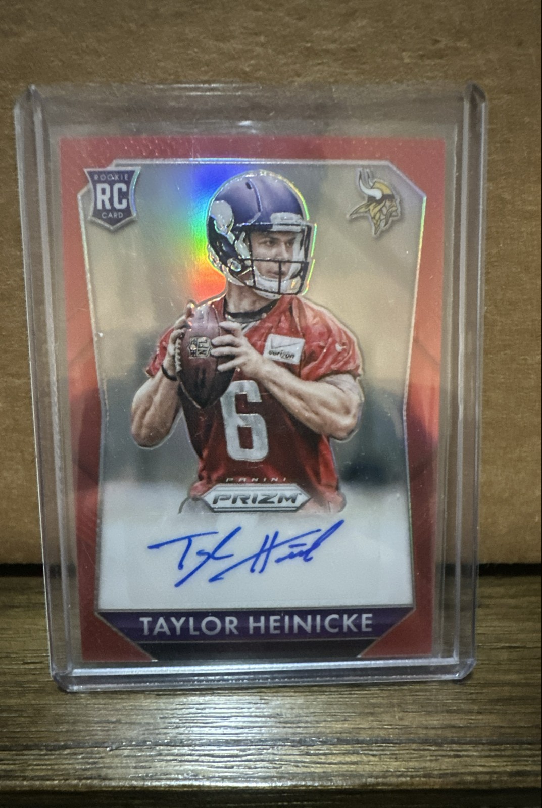 2015 Panini Prizm - Rookie Sign  Taylor Heinicke #RS-TH Red Prizm /299 (AU, RC)
