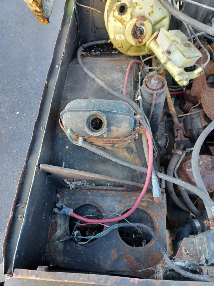 Range Rover Classic 2 Door Shell. It Is a Suffix B Shell, But No Ìd With It. - Image 3 of 4