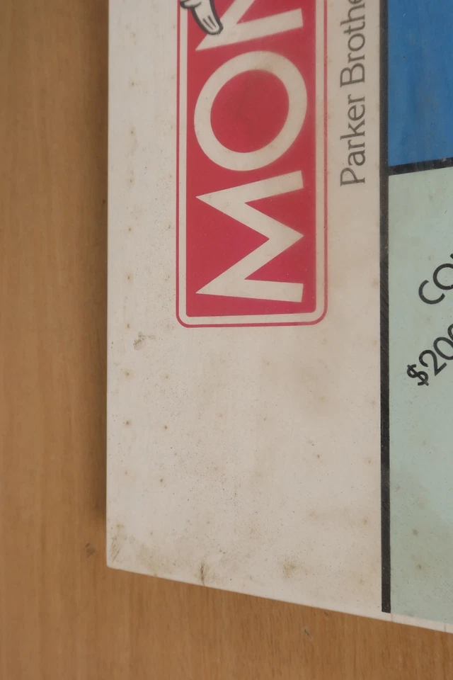 Vintage MONOPOLY Board Game 1985 SEALED (water damaged box) - Image 2 of 4