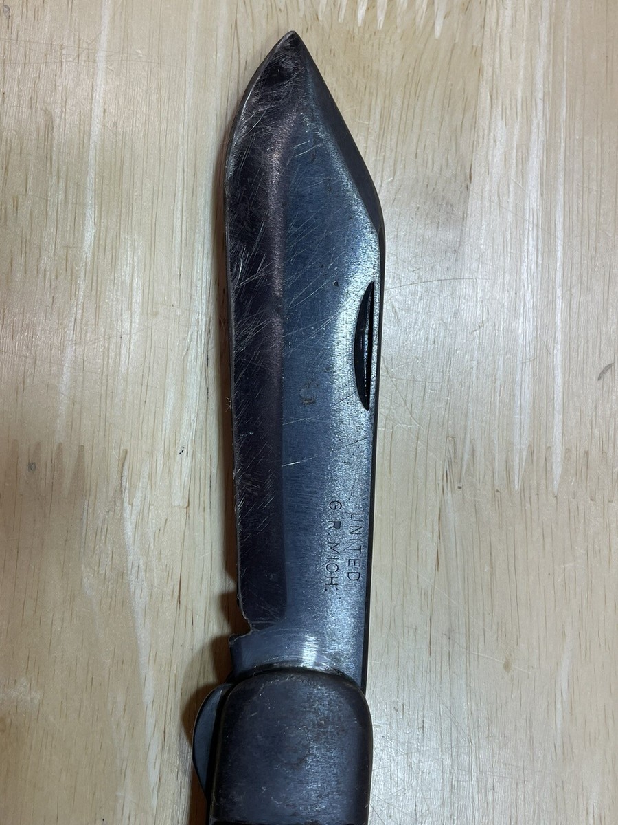 Vintage WW2 U.S.N. Pilots Folding Survival Knife (United G.R. Mich