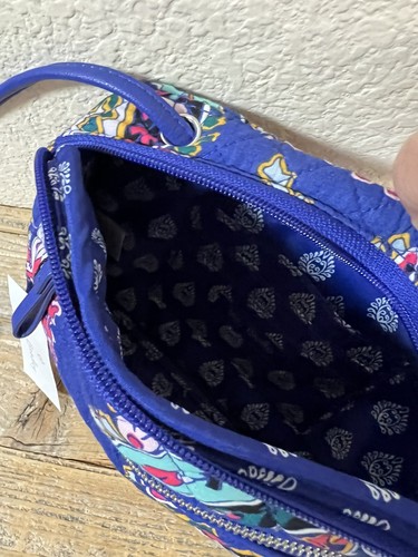 Vera Bradley Iconic RFID Little Crossbody bag Romantic Paisley PLUS ID Case NEW! - Picture 3 of 5