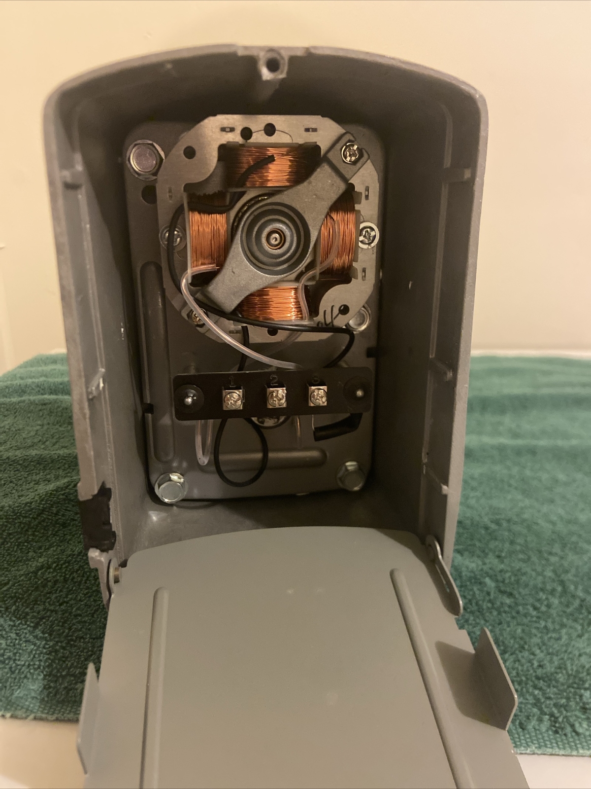 Radio Shack TV Antenna Rotator Rotating MOTOR ONLY! Cat. No. 151245