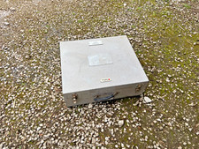 Large aluminium protective transport case box equipment instrument tools padded