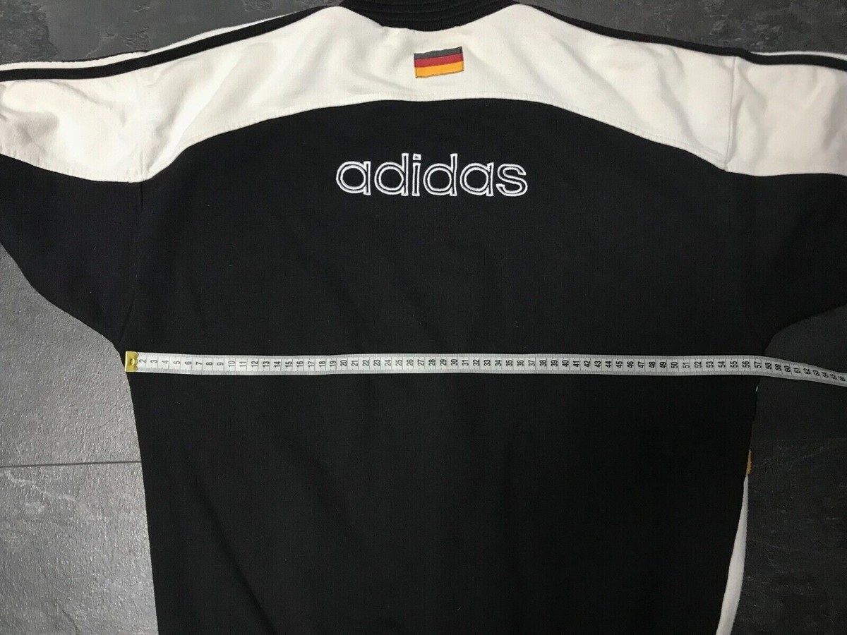 VINTAGE GERMANY NATIONAL TEAM 1992 TRAINING FOOTBALL