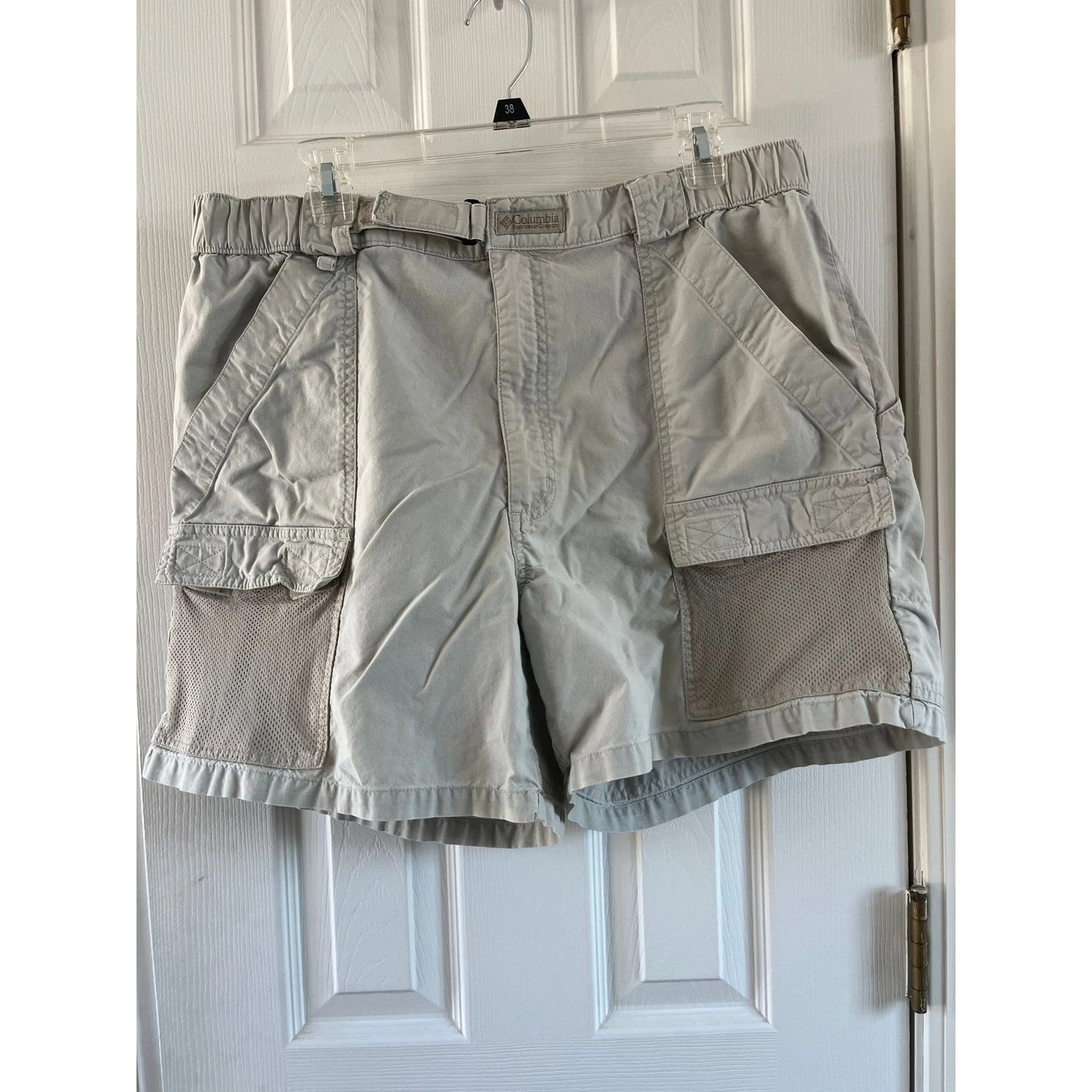 Columbia Sportswear Co. Shorts L Men's Khaki PFG Performance Fishing Gear