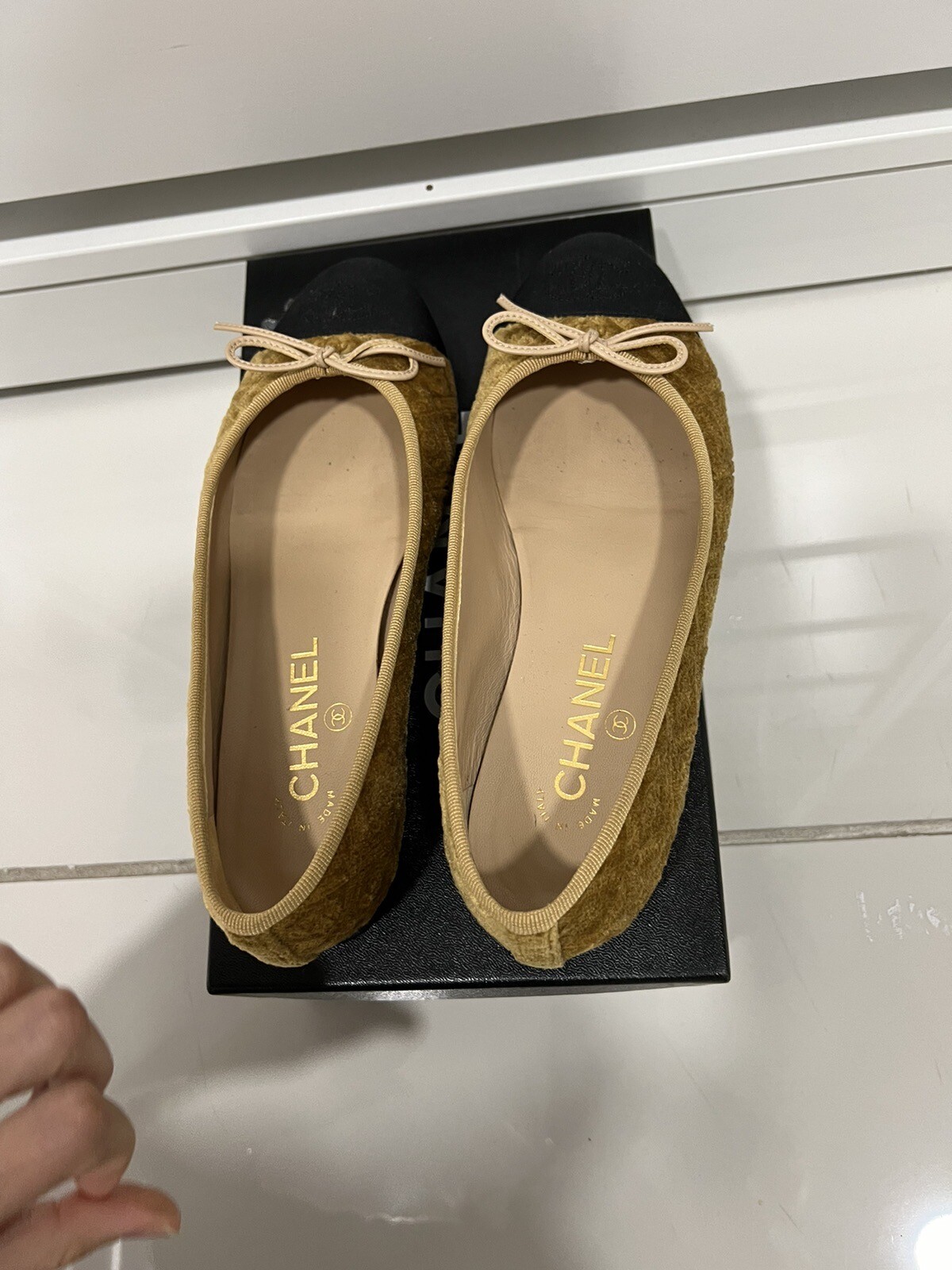 Chanel Flats 37.5-image