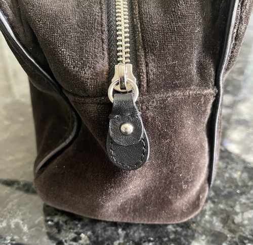 Juicy Couture Y2K 2000s Velour Bowler Bag Crown Crest Pom Pom Charm Black Brown - Picture 10 of 24