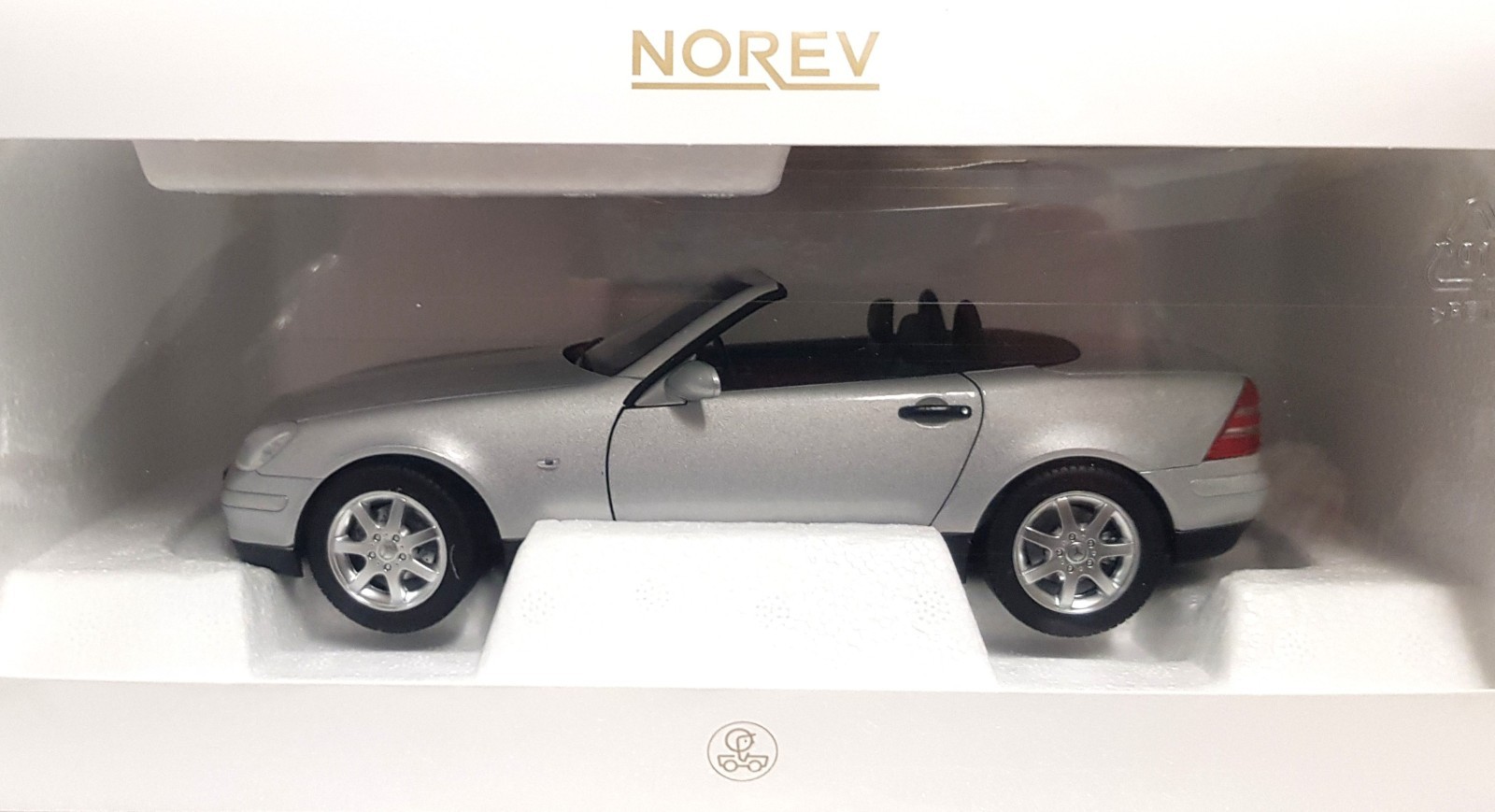 Norev 183020, Mercedes-Benz SLK, 1996, brillantsilber, 1/18, NEU&OVP