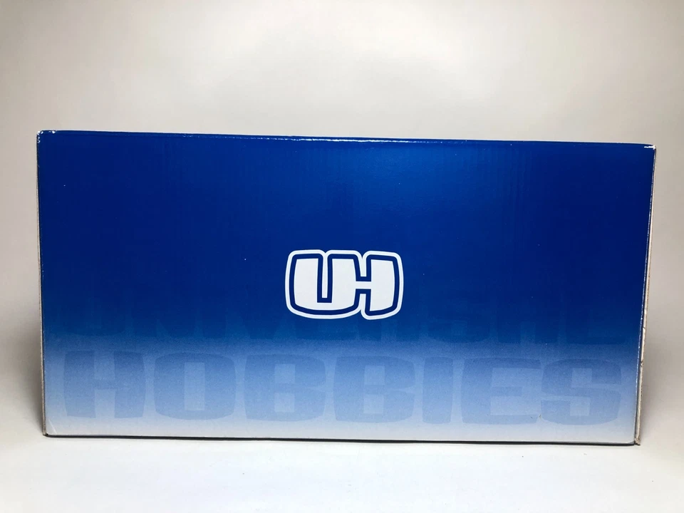 1/18 UNIVERSAL HOBBY LAND ROVER Serie III 109 Pick Up - Immagine 4 di 4