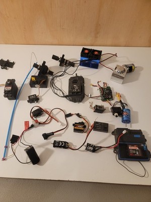 Mixed RC Car Electronics Parts Lot   Traxxas Receiver, Servos, ESC, Motors,...